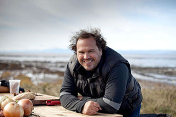Star chef Martin Picard traded his Montreal kitchen for the tundra beyond Puvirnituq last month while filming an episode of his cooking show The Wild Chef.  (COURTESY OF THE FOOD NETWORK)