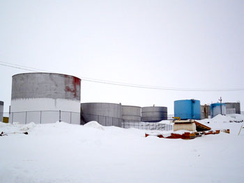 The fuel from Cambridge Bay’s tank farm is unlikely to be causing the break-downs of furnace fuel pumps in the community, Nunavut’s petroleum products division says. (PHOTO BY JANE GEORGE)