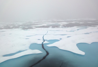A section of Northwest Passage as seen from the deck of the research icebreaker <I><p class=