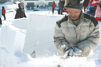 An igloo building competition is part of the 2011 Toonik Tyme schedule. (FILE PHOTO)