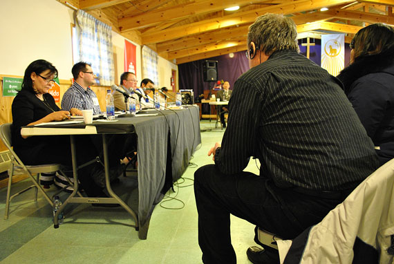 When the April 23 all-candidates debate in Iqaluit started at 7:00 p.m. that evening, the community's Anglican parish hall sat nearly half-empty. But by 8:30 the room was full. (PHOTO BY JIM BELL)
