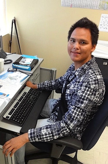 Jarvis Usuituaryuk of Salluit, who has lived in Montreal for eight years, has attended the Ivirtivik Centre in Verdun since it opened last year. He says it's a place where he learns — and can share his concerns, most recently about the three missing from Salluit. (FILE PHOTO) 
