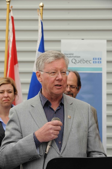 John MacKay, president and director of Quebec’s housing bureau, the Société d’habitation du Québec, shown June 21 at the opening of Kangiqsualujjuaq's new assisted living centre, wants to see more Nunavimmiut taking the plunge into home ownership. (PHOTO BY PASCAL POULIN)