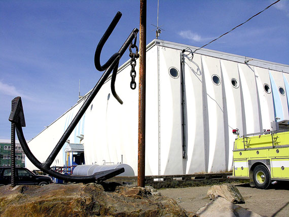 Iqaluit city councillors say the mayor’s salary should be raised after this fall’s municipal election to attract more and better candidates. (FILE PHOTO)