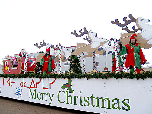 This Dec. 8 in Iqaluit, you can say hello to Santa and his elves during the annual Santa Claus Parade, which starts at noon from the Nakasuk School parking lot. Nunavut residents across the territory this weekend plan numerous fun activities, including charitable fundraisers (FILE PHOTO)