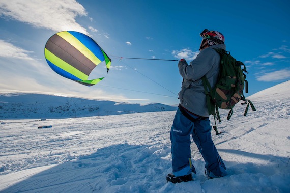Kite-skier Jobie Unatweenuk learns how to better control his kite during a recent kite-ski clinic in Kangiqsualujjuaq. (PHOTO BY PASCAL POULIN)