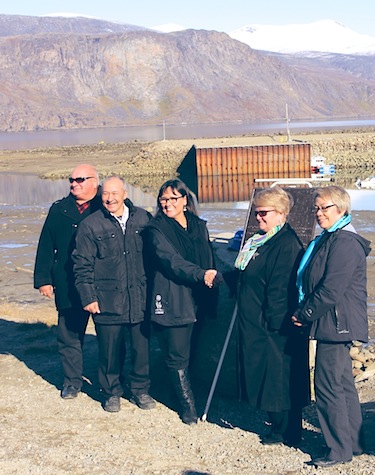 Under sunny skies, local, territorial and federal officials open the Pangnirtung small craft harbour Sept. 18. (PHOTO BY SARAH MCMAHON)