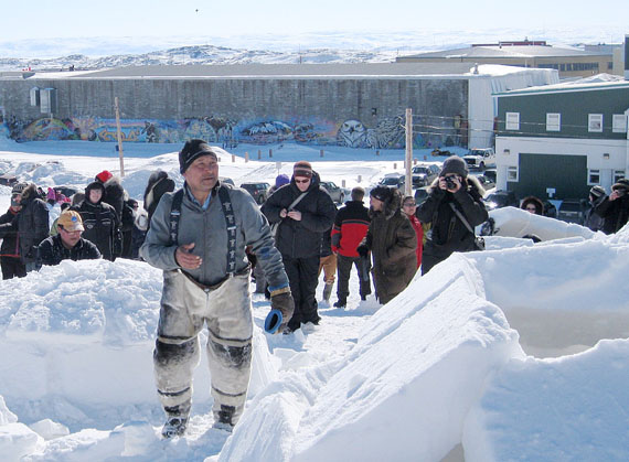 Solomon Awa, seen here at Toonik Tyme’s iglu-building contest in 2013, will head up many more traditional Inuit events at this year’s spring festival. (PHOTO BY PETER VARGA)