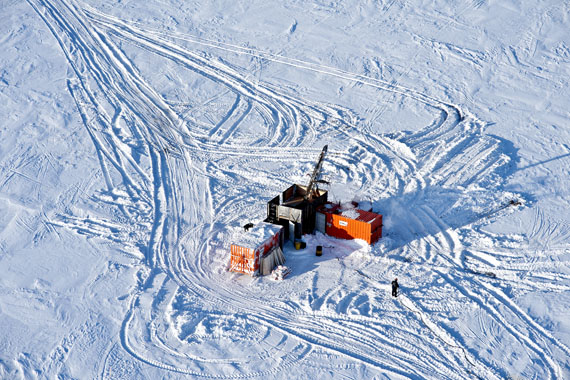 A drill crew does exploration work at Agnico Eagle's Meliadine site near Rankin Inlet. (FILE PHOTO)