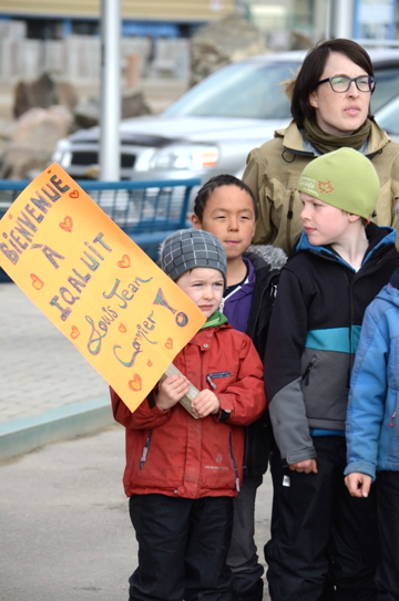 Kids wait in anticipation of meeting Louis-Jean Cormier at the Nunavut Legislative Assembly in Iqaluit June 26. (PHOTO BY DAVID MURPHY)