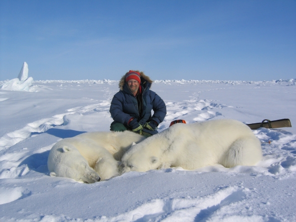 Dr. Ian Stirling has been awarded the Weston Family Prize for Lifetime Achievement in Northern Research for his decades of work studying Arctic marine mammals. (PHOTO COURTESY POLARBEARSINTERNATIONAL.ORG)
