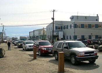 Of the 776 vehicles stopped at the RCMP's sobriety checkpoints throughout Nunavut May 21, one individual was charged with impaired driving. (FILE PHOTO)