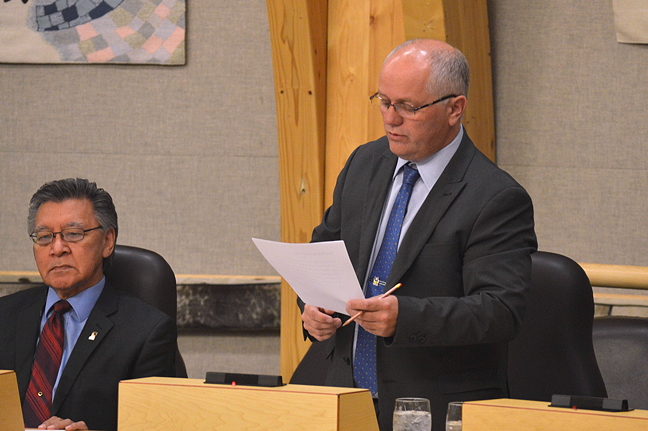 Sanikiluaq MLA Allan Rumbolt addresses his colleagues in the legislature Oct. 21, pushing for a solution to resolve his home community's drinking water problems. (PHOTO BY STEVE DUCHARME)