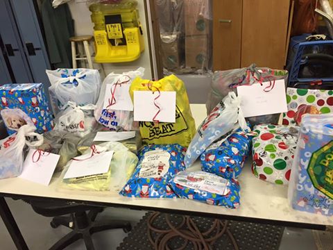 HONN volunteers in Winnipeg packages these goodie bags, to be handed out this week to patients staying at the Larga Kivalliq Inuit Centre. (PHOTO COURTESY OF C. OLFORD/HONN)