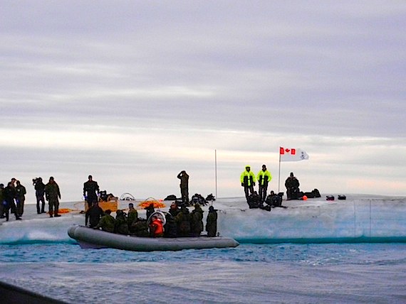 Canadian Navy divers prepare for a dive into cold waters near Resolute Bay in August 2011—a similar exercise is planned for Nunalivut 2017, slated to take place in February and March. (FILE PHOTO)