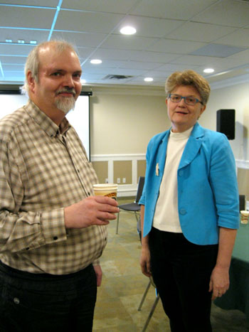 Anne Crawford, legal consultant for the Coalition of Nunavut DEAs explained to the coalition’s vice-chair, Doug Workman, left, and to the board at large March 28 about how Bill 37 will affect the territory’s 26 school bodies. (PHOTO BY PETER VARGA)