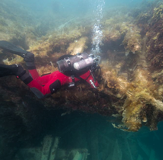 Parks Canada underwater archaeologists explore the site of the HMS Erebus in summer 2016. (PHOTO COURTESY PARKS CANADA)