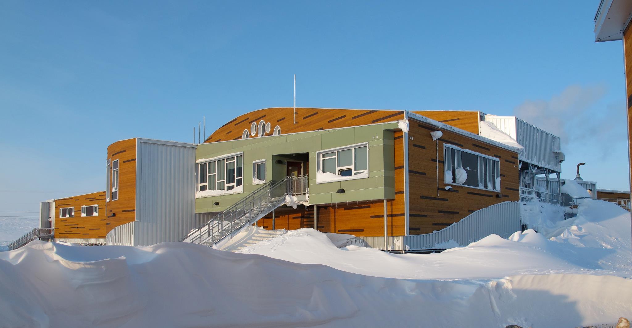 A committee of MLAs said the Government of Nunavut was looking at converting the Piqqusilirivvik Cultural School building in Clyde River into a territorial addictions treatment centre. But the GN now says they don't want to do that. (FILE PHOTO)